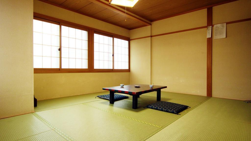 Jinkuro Hotel Takayama  Værelse billede